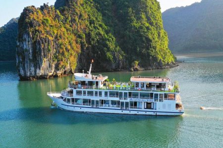 Sapphire Cruise- A 4 Star Cruise in Lan Ha Bay