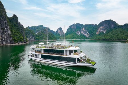 Hercules Premium 5-Star Day Cruise in Ha Long Bay