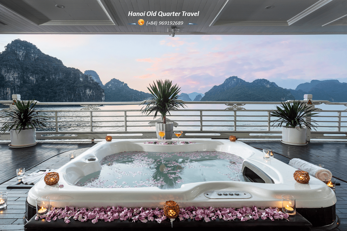 AU CO CRUISE – A LUXURY 5 STAR CRUISE IN HA LONG & LAN HA BAY