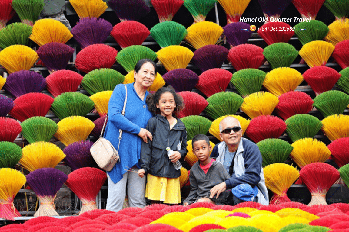 Half-Day Tour to Quang Phu Cau Incense Village & Chuong Village