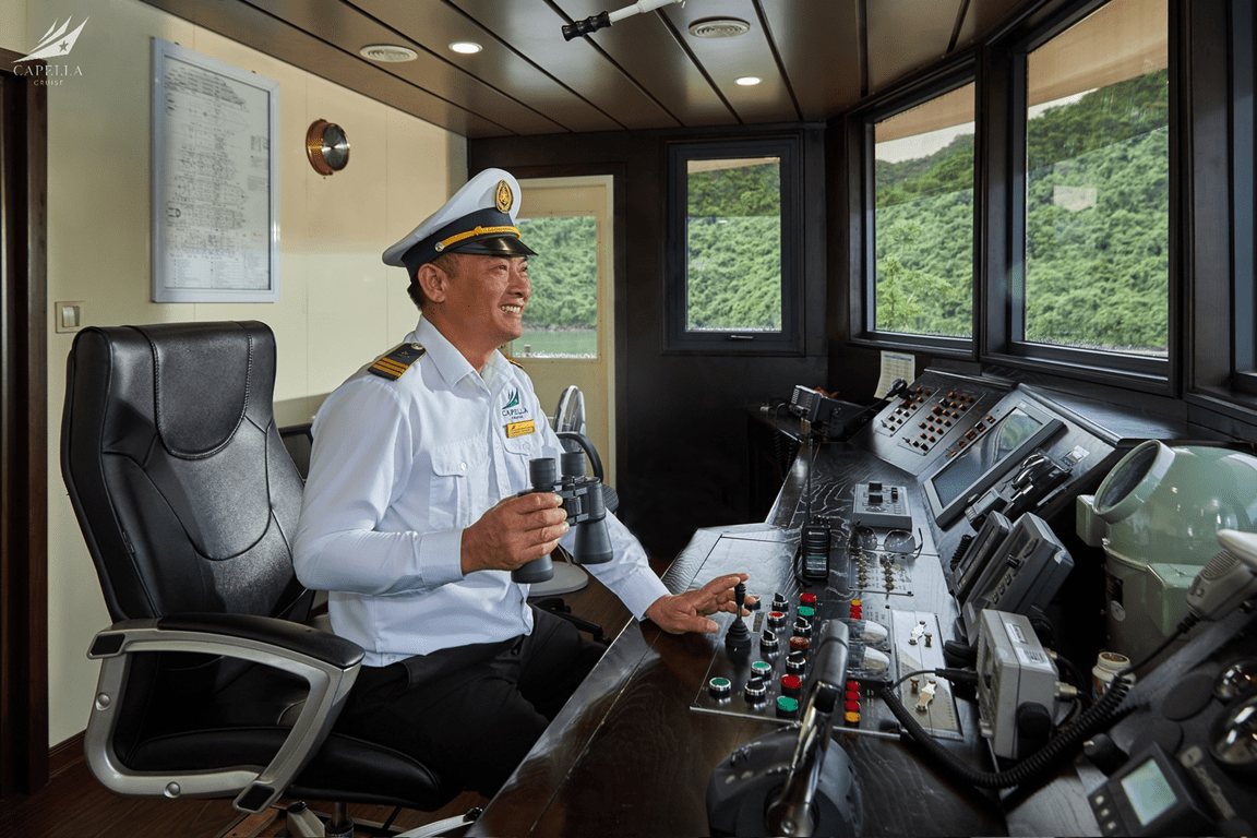 CAPELLA CRUISE- A LUXURY 5 STAR CRUISE IN LAN HA BAY