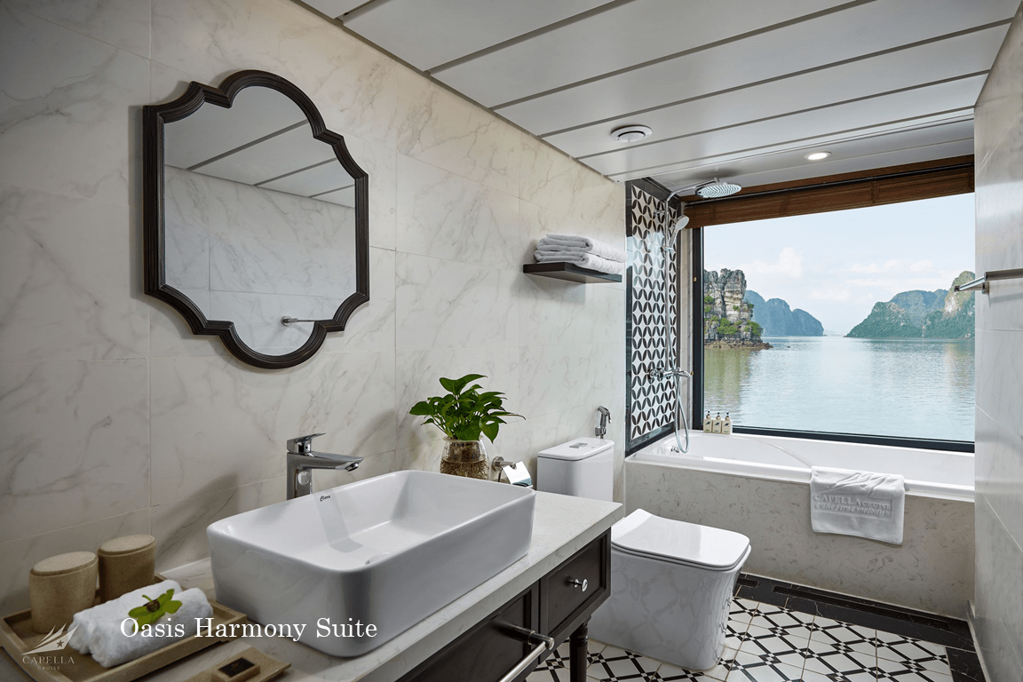 CAPELLA CRUISE- A LUXURY 5 STAR CRUISE IN LAN HA BAY