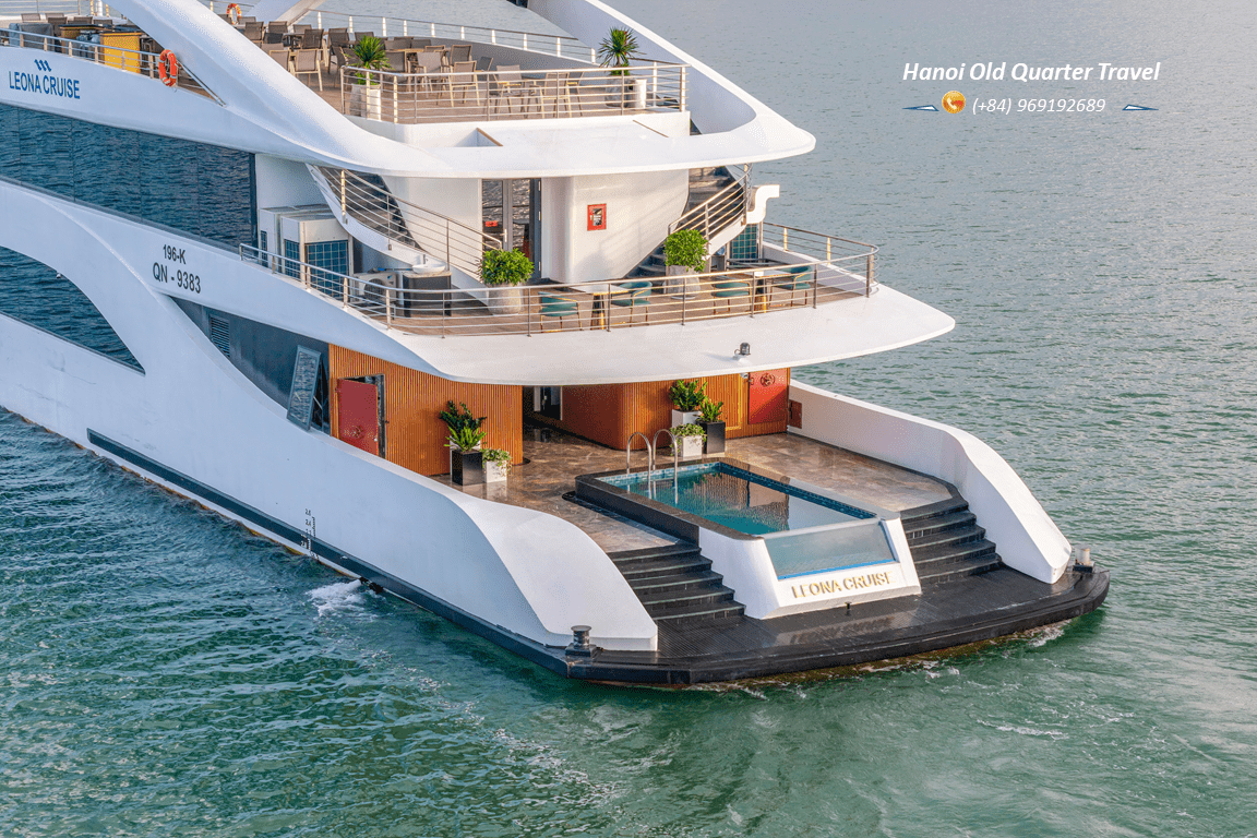 Leona VIP Day Cruise in Ha Long Bay