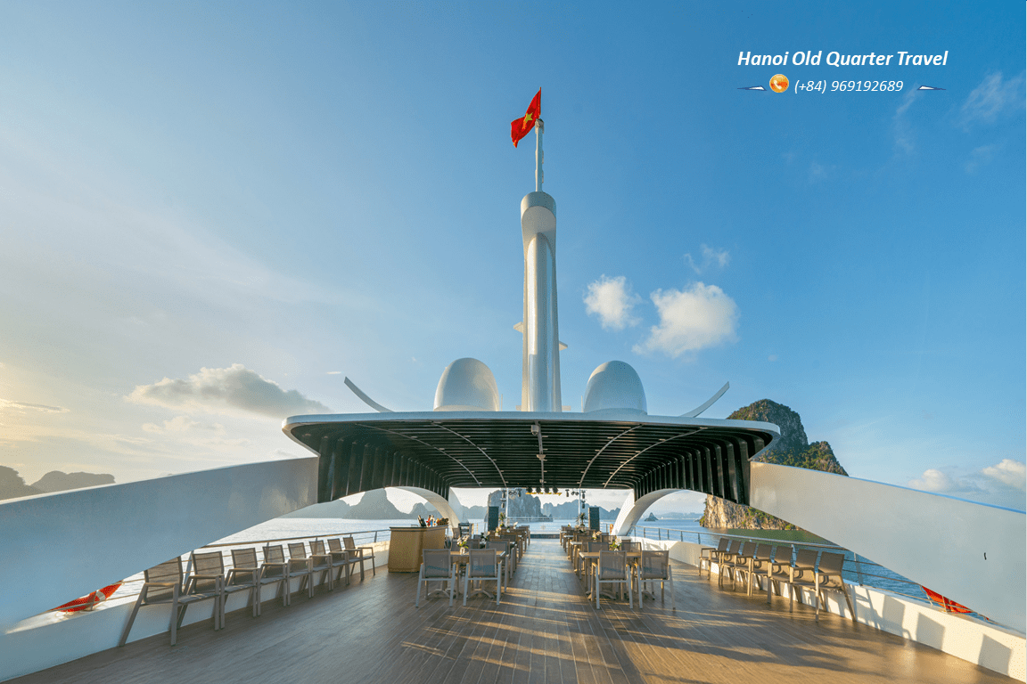 Leona VIP Day Cruise in Ha Long Bay